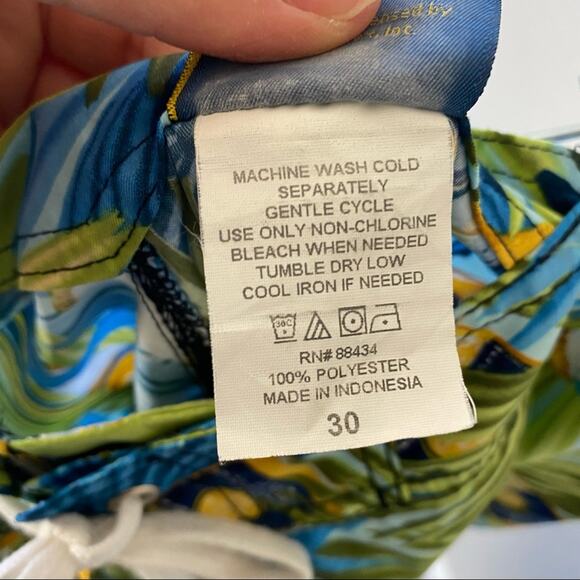 Corona Swim Trunks Size 30 - Picture 6 of 6